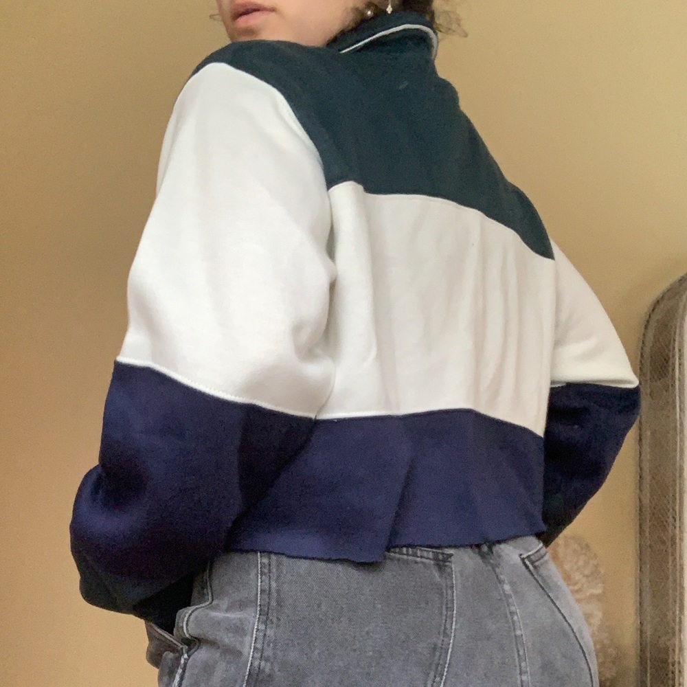 Cropped Tri Colored Quarter zip sweater - Picture 2 of 4